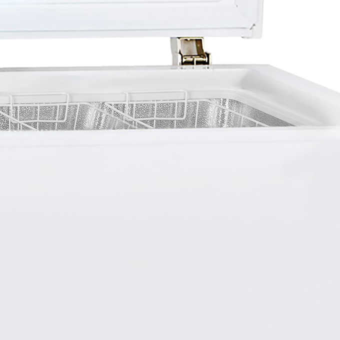 Hisense Freezers 8.8 cu ft. White FC88D6CWD